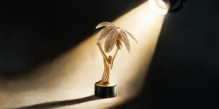 La palme d’or inattendue : Sean Baker, « d’Anora » aux anneaux d’or ! - Viral Mag De lombre à la lumière Sean Baker remporte la palme dor à Cannes avec Anora un film qui bouscule les codes Découvrez son parcours étonnant    Viral Mag