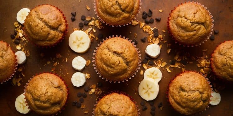 Découvrez la recette facile et rapide pour des muffins banane son irrésistibles  Parfaits pour un petit déjeuner sain et savoureux   Viral Mag
