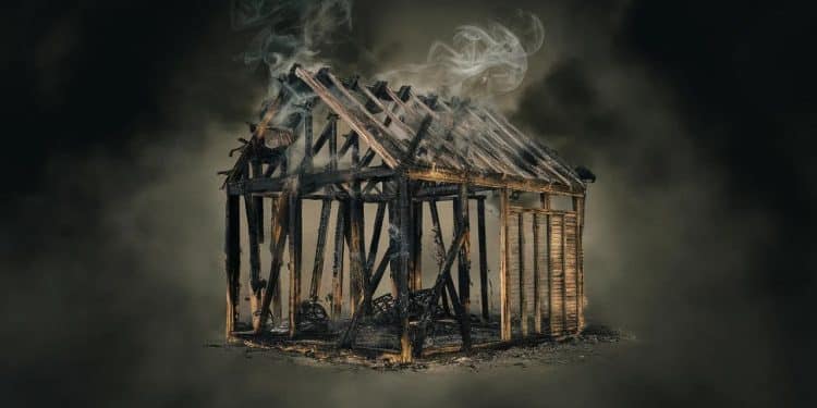 À Paimbœuf 3 adolescents ont incendié volontairement un préau utilisé par une association locale détruisant presque tout leur matériel Un appel aux dons est lancé   Viral Mag