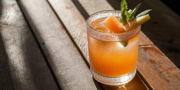 Le Melon Fizz: Un Cocktail Estival Rafraîchissant et Savoureux - Viral Mag Découvrez le Melon Fizz le cocktail de lété par excellence Avec sa fraîcheur son goût fruité et ses bulles pétillantes il séduira vos papilles Viral Mag