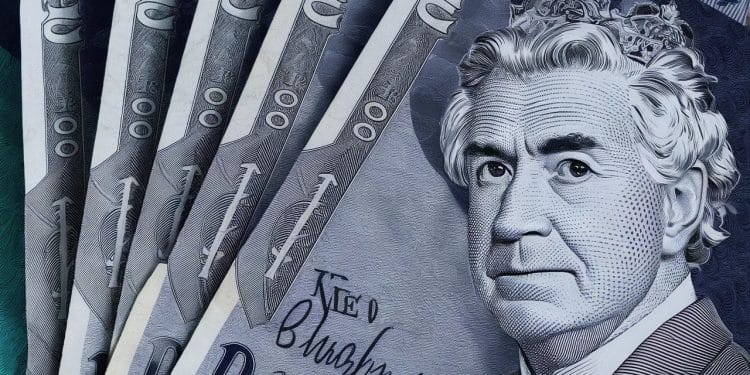 Le Roi Charles III S’Affiche sur les Nouveaux Billets Britanniques - Viral Mag Découvrez les nouveaux billets de banque du Royaume Uni à leffigie du Roi Charles III qui remplacent progressivement ceux avec la Reine Elizabeth II Viral Mag