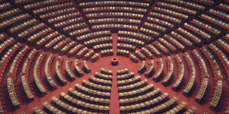 Législatives 2024 : Vers une Assemblée ingouvernable ? - Viral Mag Un sondage exclusif du Figaro projette une Assemblée nationale sans majorité absolue en 2024 dominée par le RN et la gauche Viral Mag
