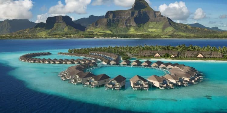 Découvrez notre sélection des 5 meilleurs hôtels sur lîle de Tahiti au plus proche des épreuves de surf des Jeux olympiques 2024   Viral Mag