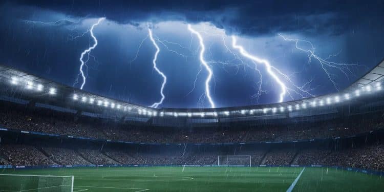 Orage Spectaculaire Lors du Match Allemagne-Danemark à l’Euro 2024 - Viral Mag Un orage dune rare intensité a interrompu le huitième de finale de lEuro 2024 entre lAllemagne et le Danemark à Dortmund offrant des images saisissantes Viral Mag