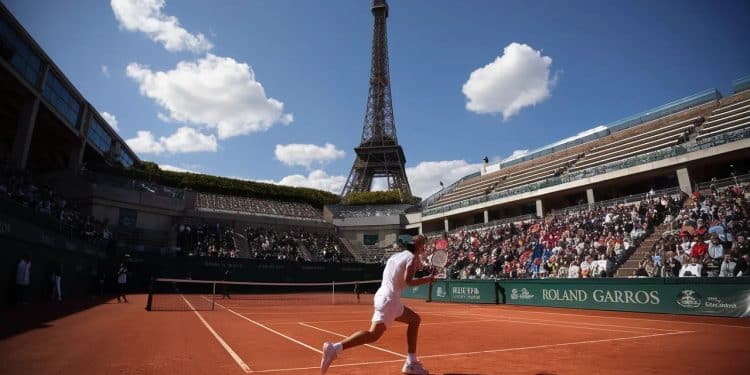 Roland-Garros 2024 : Les Moments Clés à Ne Surtout Pas Manquer - Viral Mag Roland Garros 2024 sannonce déjà comme un tournoi dexception Découvrez les matchs et les moments incontournables de cette édition très attendue Viral Mag