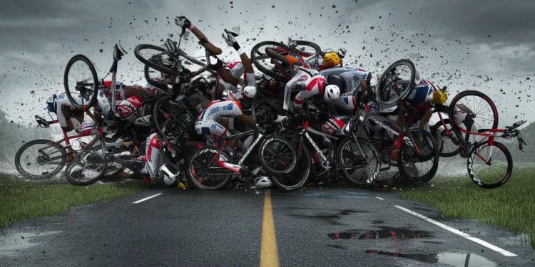 Terrible chute massive au Critérium du Dauphiné : la 5e étape stoppée - Viral Mag Une énorme chute collective sest produite lors de la 5e étape du Critérium du Dauphiné provoquant larrêt de la course Revivez ce moment choc Viral Mag