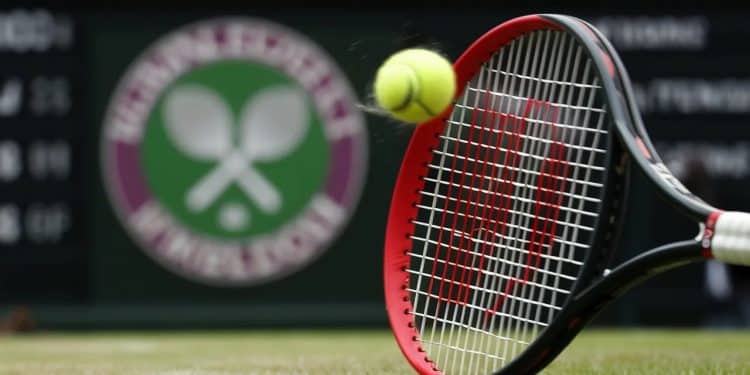 Wimbledon : Humbert et Mannarino éliminés, les Français en difficulté - Viral Mag Malgré leur talent Ugo Humbert et Adrian Mannarino nont pas réussi à rallier les quarts de finale à Wimbledon Découvrez les raisons de ces échecs et les perspectives pour les Français Viral Mag