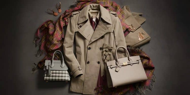 Burberry icône du luxe à langlaise change de patron pour relancer sa stratégie de montée en gamme dans un marché ralenti Une nouvelle ère sannonce   Viral Mag