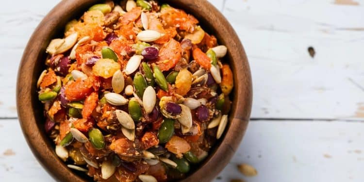 La Gourmande Carolina Gelen Dévoile Son Snack Protéiné Favori à 3 Ingrédients - Viral Mag Découvrez len cas riche en protéines à 3 ingrédients adoré par Carolina Gelen blogueuse culinaire populaire Simple sain et délicieux Viral Mag