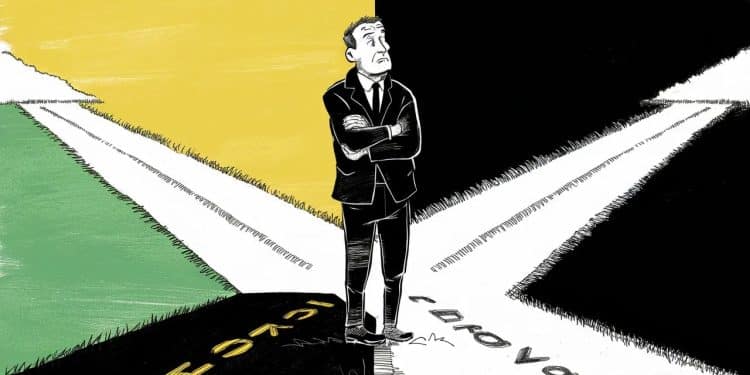 Après une finale de Coupe du Monde épique le débat est relancé  Didier Deschamps doit il poursuivre son aventure à la tête des Bleus  Analyse des enjeux   Viral Mag