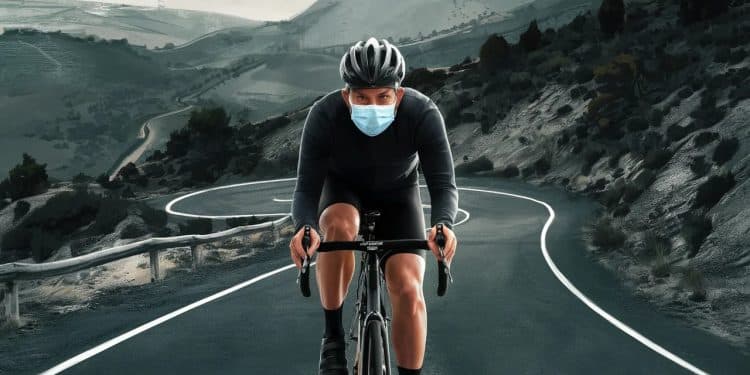 Le Covid refait surface sur le Tour de France - Viral Mag Plusieurs coureurs ont dû abandonner le Tour de France en raison du Covid 19 La direction de la course a réagi en imposant le retour du masque Viral Mag
