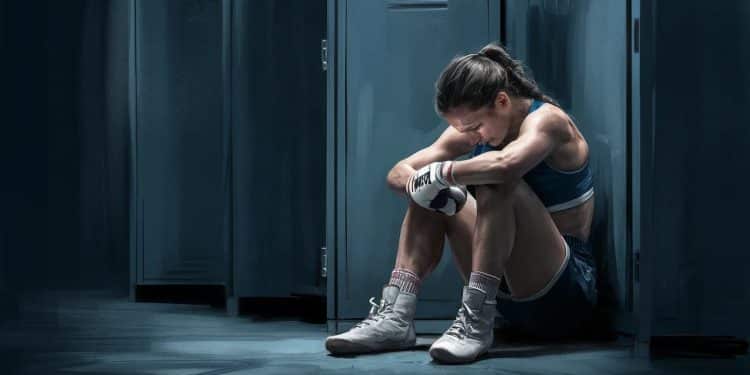 Estelle Mossely championne olympique de boxe en 2016 voit ses espoirs de doublé senvoler dès son premier combat à Paris 2024 Un coup dur qui soulève des questions sur son avenir   Viral Mag