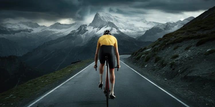 Le Tour de France 2024 : Pogacar Domine Vingegaard lors de l’Étape Décisive - Viral Mag Létape reine du Tour de France 2024 a tenu toutes ses promesses découvrez comment Tadej Pogacar sest envolé vers la victoire face à Jonas Vingegaard lors dune arrivée épique au sommet du Plateau de Beille Viral Mag