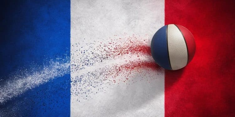 Malgré une série de défaites Vincent Collet garde espoir pour les Bleus avant les JO Paris 2024 Un chantier immense les attend   Viral Mag