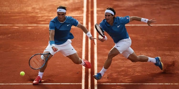 Rafael Nadal et Carlos Alcaraz la paire espagnole vedette se sont qualifiés pour les quarts de finale du double messieurs aux Jeux Olympiques de Paris 2024   Viral Mag