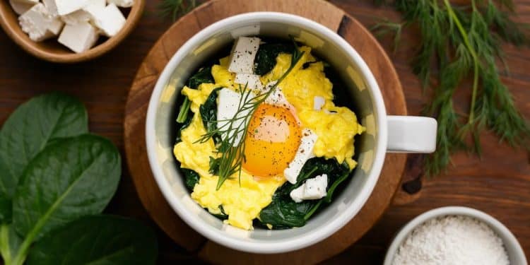 Œufs Brouillés Faciles Aux Épinards Pour Un Petit-déjeuner Rapide - Viral Mag Découvrez une recette express dœufs brouillés aux épinards et feta pour un petit déj sain et gourmand en moins de 5 minutes Equipez vous dune simple tasse et dun micro ondes Viral Mag