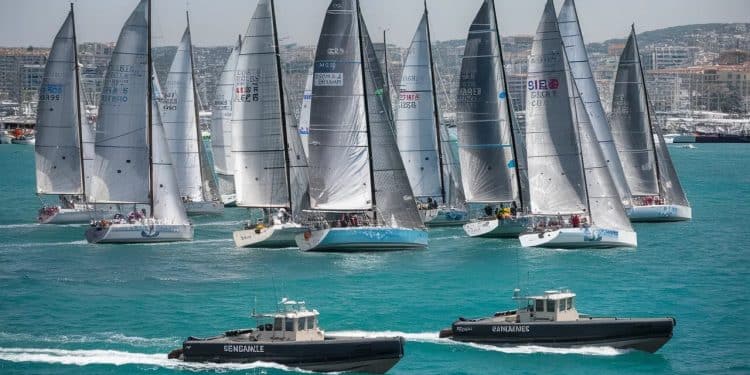 Sécurité Olympique : Les Gendarmes Maritimes Veillent sur les Épreuves de Voile à Marseille - Viral Mag Près de 200 gendarmes maritimes assurent la sécurisation du plan deau olympique pendant les épreuves de voile à Marseille Un dispositif méticuleux et sans faille Viral Mag