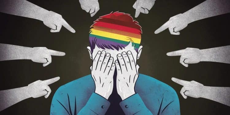 Sharon Stone Défend Kevin Spacey Face à l’Homophobie - Viral Mag Sharon Stone prend la défense de Kevin Spacey accusé dagressions sexuelles affirmant quil est victime dhomophobie à Hollywood   Viral Mag