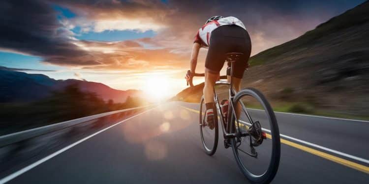 Primoz Roglic : le slovène rebondit à la Vuelta après son abandon au Tour - Viral Mag Primoz Roglic malgré son abandon suite à une chute sur le Tour de France sera bien au départ de la Vuelta ce samedi à Lisbonne Un retour rapide pour le triple vainqueur sortant   Viral Mag