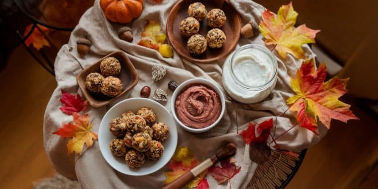 15+ Délicieuses Recettes Automnales à Déguster en 10 Minutes - Viral Mag Découvrez nos meilleures recettes de snacks dautomne prêtes en moins de 10 minutes Des bouchées santé et gourmandes pour se régaler sans perdre de temps Viral Mag