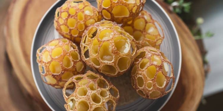 La folie des pommes de terre « Bubble » fait le buzz sur les réseaux - Viral Mag Découvrez la nouvelle tendance culinaire virale des Bubble Potatoes ces pommes de terre ultra croustillantes qui affolent TikTok et Instagram Viral Mag