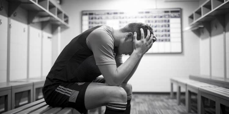 Les Footballeurs au Bord de la Grève : Un Ras-le-Bol Généralisé - Viral Mag Le monde du football est en ébullition les joueurs épuisés par des calendriers surchargés menacent de faire grève Découvrez les dessous de cette crise sans précédent Viral Mag