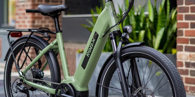 Pony galope vers le succès avec un financement de 23 millions d’euros - Viral Mag Pony la jeune pousse française spécialisée dans les vélos et trottinettes partagés lève des fonds pour tripler sa flotte et conquérir 40 villes dici 2027 Découvrez les secrets de sa croissance fulgurante   Viral Mag