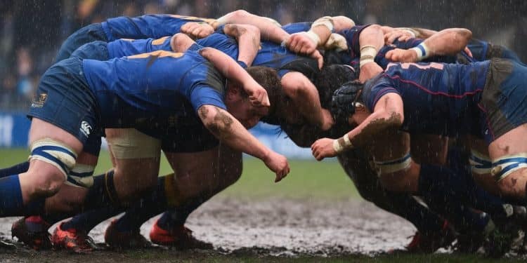 Stade Français-Toulon: Solidarité et Défense Victorieuses - Viral Mag Dans un match pluvieux et cadenassé le RC Toulon a réussi à simposer face au Stade Français grâce à une défense de fer et la précision de ses buteurs Viral Mag