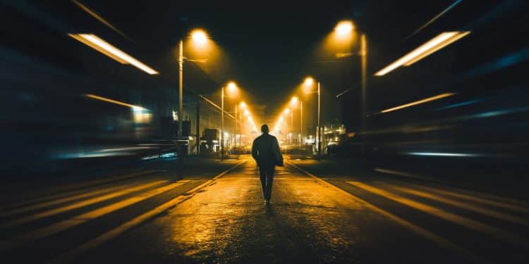 À Levallois Perret un jeune de 15 ans portant une kippa a été violemment agressé par deux individus Lantisémitisme retenu comme circonstance aggravante Un événement choquant qui soulève des questions   Viral Mag