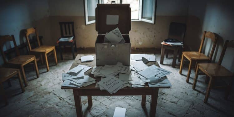 Élections législatives désillusionnées au Kurdistan autonome d’Irak - Viral Mag Malgré un climat de désillusion les Kurdes dIrak ont voté dimanche pour élire leurs députés au Parlement régional Participation en baisse et lassitude grandissante envers les partis au pouvoir Viral Mag