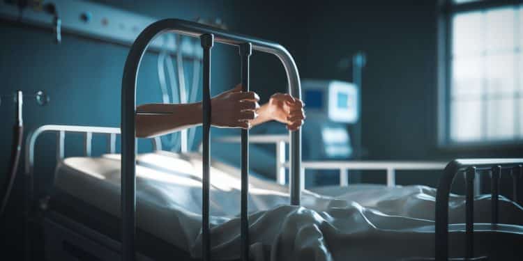 Enlèvement Inquiétant d’un Nourrisson Prématuré à Paris - Viral Mag La disparition préoccupante dun bébé de 17 jours nécessitant des soins constants soulève linquiétude et déclenche une vaste enquête policière Viral Mag