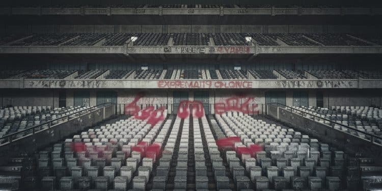 Homophobie : Polémique autour de chants lors du match Angers-Saint-Étienne - Viral Mag Scandale dans le football français des chants homophobes dénoncés lors dAngers Saint Étienne La LFP et le gouvernement interpellés Viral Mag