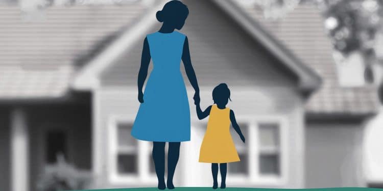 Irlande : Un beau-père condamné pour des viols d’une rare violence - Viral Mag En Irlande un quinquagénaire a été condamné à 10 ans et demi de prison pour avoir violé sa femme et forcé sa belle fille à regarder La juge a atténué la peine en raison de son statut détranger Viral Mag