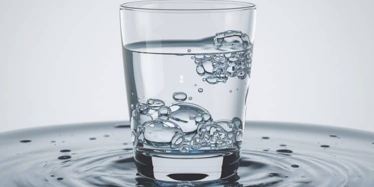 La France a-t-elle trouvé la solution aux polluants éternels ? - Viral Mag Les Pfas ces polluants indestructibles qui contaminent nos nappes phréatiques et notre eau potable en France La solution miracle trouvée Viral Mag