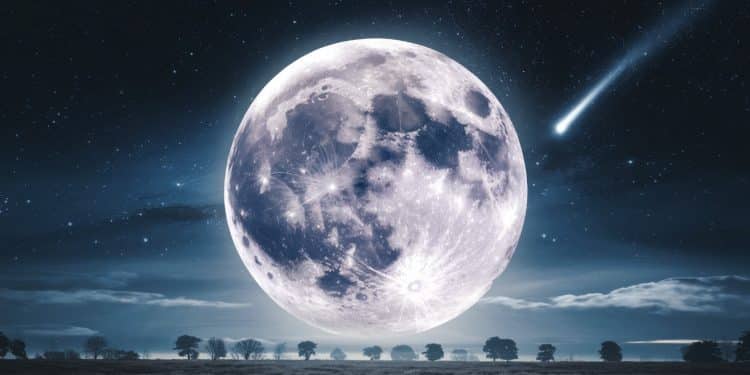 La plus grosse super lune de lannée 2024 la pleine lune du chasseur est visible dans le ciel pendant trois nuits consécutives   Viral Mag