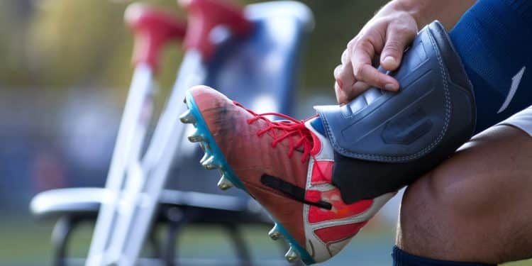 Laborde, remis sur pied plus vite que prévu après sa fracture - Viral Mag Gaëtan Laborde attaquant de lOGC Nice revient en force après sa fracture du pied droit Son étonnante récupération laisse présager un retour gagnant pour les Aiglons Viral Mag