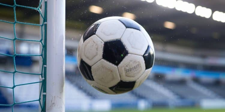 Le But Niçois Qui a Fait Plier le PSG : Revivez le Moment Clé en Vidéo - Viral Mag Découvrez la frappe détournée dAbdi qui a permis à Nice de prendre lavantage sur le Paris Saint Germain lors de cette 7e journée de Ligue 1 Une action décisive à revivre en vidéo Viral Mag