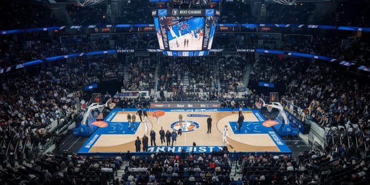 Le Maccabi Tel Aviv Affronte le Real Madrid en Euroligue - Viral Mag Le 31 octobre 2024 le Maccabi Tel Aviv reçoit le Real Madrid pour la 7e journée de lEuroligue de basketball Un choc au sommet entre deux géants européens   Viral Mag