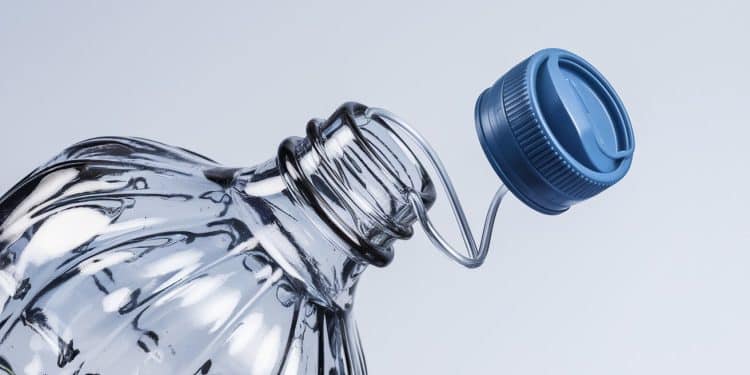 Le Recyclage Des Bouchons Plastiques En Péril – Les Assos Sonnent L’Alarme - Viral Mag Lobligation dattacher les bouchons aux bouteilles menace le financement dassociations caritatives Un casse tête pour le tri et le recyclage solidaire Viral Mag