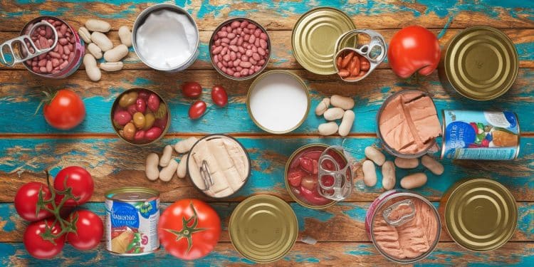 Les 8 aliments en conserve à toujours avoir sous la main - Viral Mag Découvrez les 8 conserves incontournables pour des repas rapides et savoureux Les chefs livrent leurs astuces et recettes avec ces ingrédients du placard    Viral Mag
