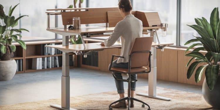 Les Bureaux Assis-Debout : Une Tendance Néfaste pour la Santé ? - Viral Mag Malgré leur popularité croissante une étude révèle les effets négatifs des bureaux assis debout sur la santé cardiovasculaire et circulatoire Viral Mag