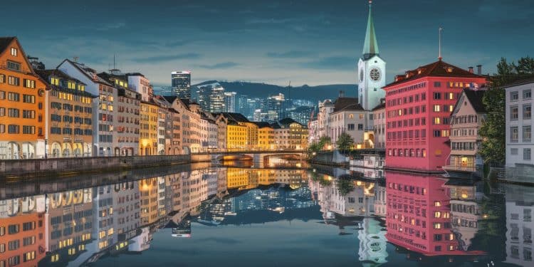 Découvrez les quartiers incontournables de Zurich pour un séjour réussi Du centre historique branché aux zones nature il y en a pour tous les goûts   Viral Mag