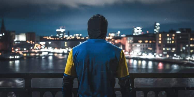 L’escapade suédoise de Kylian Mbappé fait jaser - Viral Mag La star du Real Madrid Kylian Mbappé a été aperçue à Stockholm en plein rassemblement des Bleus suscitant incompréhensions et débats   Viral Mag