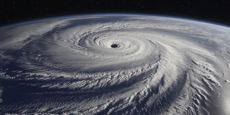 L’Ouragan Milton s’Apprête à Frapper la Floride de Plein Fouet - Viral Mag Des vidéos saisissantes montrent la trajectoire de louragan Milton qui devrait toucher terre en Floride avec une force dévastatrice Viral Mag