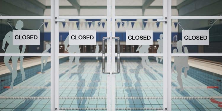 Le maire du Bourget est dans la tourmente après avoir autorisé louverture clandestine de la piscine municipale pour une association de femmes en burkini Découvrez les dessous de cette affaire qui fait scandale   Viral Mag