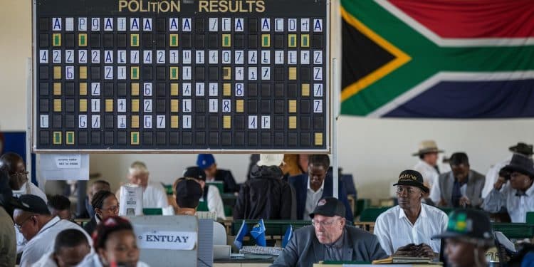 Revers historique en vue pour l’ANC en Afrique du Sud - Viral Mag Près de 30 ans après laccession de Nelson Mandela au pouvoir le Congrès national africain est au plus bas dans les sondages avant les élections générales sud africaines Viral Mag