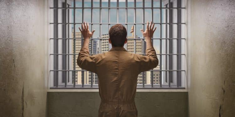 Un lobbyiste dénonce sa « séquestration » et « condamnation à mort » au Qatar - Viral Mag Un lobbyiste franco algérien révèle les dessous de sa détention controversée au Qatar dénonçant une condamnation à mort prononcée contre lui Viral Mag