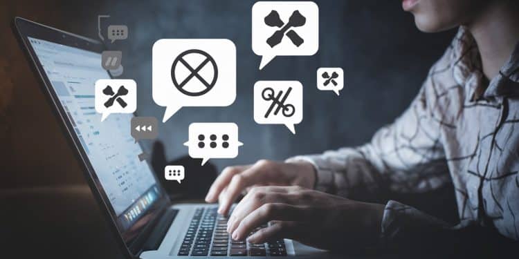 Une employée de la Mairie de Paris condamnée pour incitation à la haine - Viral Mag Une animatrice employée par la Ville de Paris a été condamnée suite à des tweets virulents contre Israël pendant le conflit avec le Hamas Relaxée pour apologie du terrorisme Viral Mag