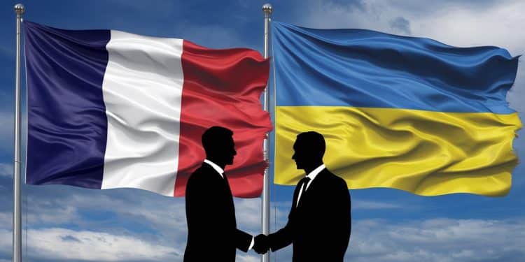 Visite diplomatique à Kiev : Le ministre Jean-Noël Barrot en Ukraine - Viral Mag Jean Noël Barrot ministre des Affaires étrangères se rend en Ukraine ce week end pour réaffirmer le soutien de la France face à lagression russe Viral Mag