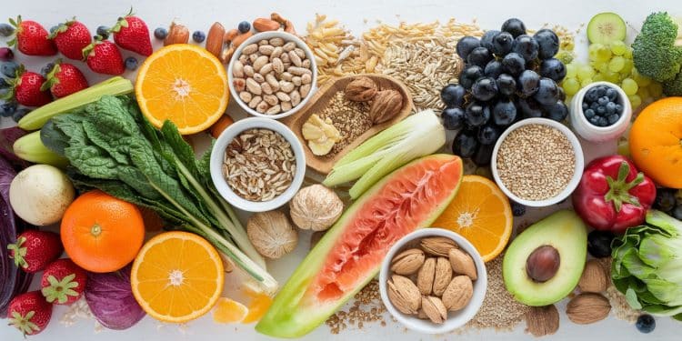 7 Astuces Pour Adopter Une Alimentation Saine Et Équilibrée - Viral Mag Découvrez nos 7 conseils pratiques pour manger plus sainement au quotidien Fruits légumes céréales complètes moins de viande et de sucre Équilibrez facilement votre alimentation    Viral Mag